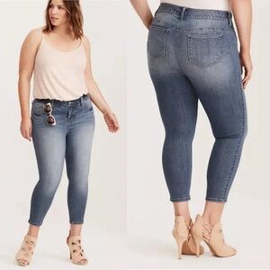 Torrid Crop Bombshell Skinny Premium Stretch High-Rise Jean